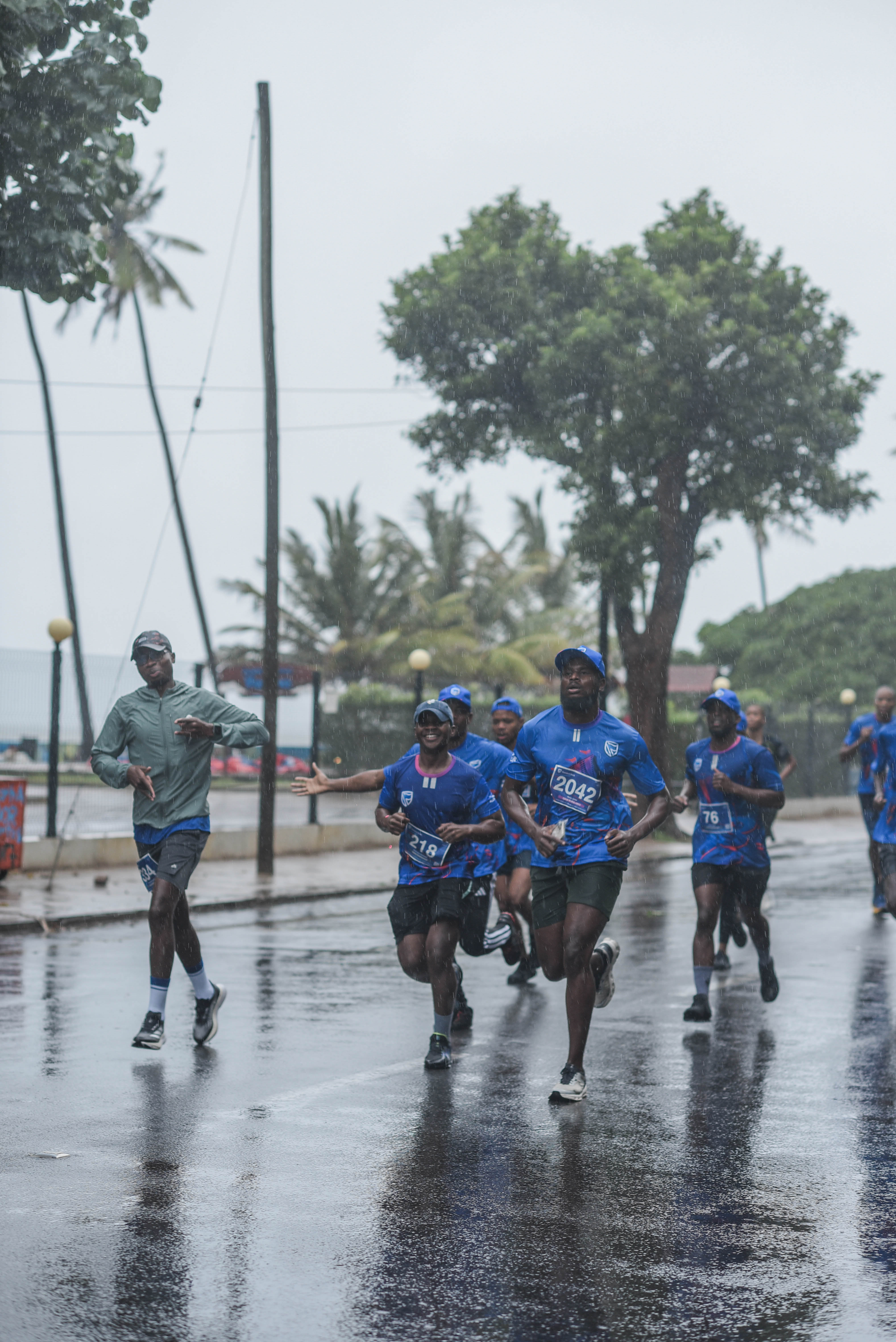 53Corrida Azul.jpg